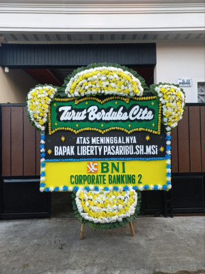 Papan Bunga Duka di Kuta