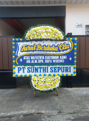 Papan Bunga Duka di Kuta