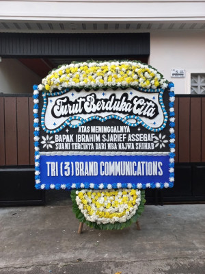 Papan Bunga Duka di Kuta